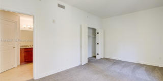16101 Emerald Estates Dr Gallery 34