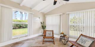 Discover the perfect Naples Park rental just minutes from the beach. Gallery 17