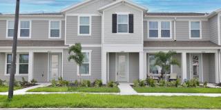 Stunning 4/3 Modern Townhome with a Private Courtyard and a 2 Car Garage in the Desirable Community Pinewood Reserve - Orlando! Gallery 1