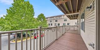 44730 TIVERTON Square Gallery 14