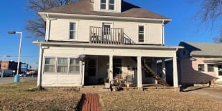 211 East 7th Gallery 1