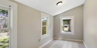 585 Jones Avenue Gallery 12