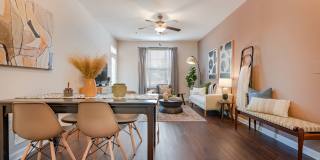 Main Street Square Gallery 12