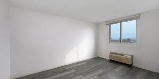 100 MANHATTAN AVE Gallery 6