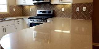 Amazing 4 Bedroom/3.5 Bathroom Townhome Gallery 5
