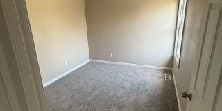 Charming 3-Bedroom Property in Prime Location Gallery 24