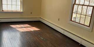 940 Woodlawn Street, 1st Floor Gallery 31