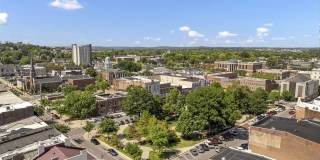 728 College Street Gallery 6