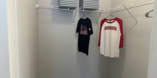 Hawks Landing Apartments - Co-Living Gallery 21