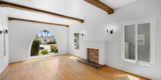 713 W Dryden Gallery 3
