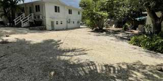 7 Sunset Road Gallery 1