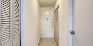 10401 GROSVENOR Place Gallery 9