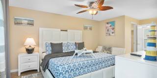 Fully Furnished Gulf Access w/ Boat Lift Gallery 24