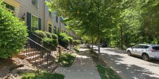 Stylish 3bd 3.5bath townhome for rent in the highly desirable Vermillion Gallery 36