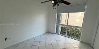 7832 Collins Ave Gallery 26