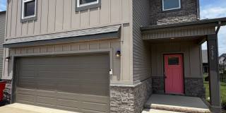 4 Bedroom Dog Friendly Home For Rent Near Post! Gallery 3