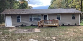 64 Valentine St Gallery 1