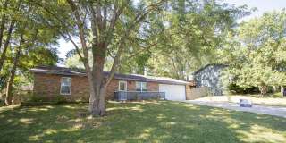 3 Bed 2 Bath Home in Meadowbrook West Neighborhood Gallery 1