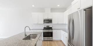 Modern 3BD | 2.5BA Townhome | Beaverton Living at Its Best Gallery 13