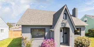 Tacoma 3+ Bedroom Beautiful Craftsman Home!! Gallery 1