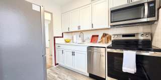 7219 Hampton Ave Gallery 1