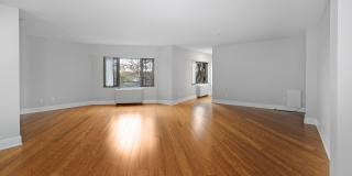 Lovell Square Gallery 4