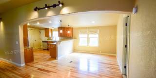 Stunning, Updated 2 Bedroom, 2 Bath House on Corner Lot! Gallery 8