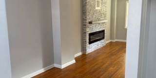 Charming 3BR Townhome in Middle River Gallery 1