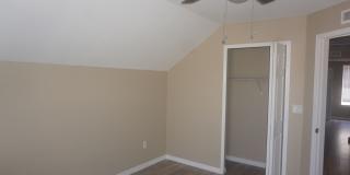 4 Bedroom - 2.5 Bath - Two Story - Large Patio Gallery 14