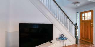 819 Dunlewy Street Gallery 11