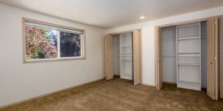 Roomy 2 Bedroom Townhome in Quaint Community! Gallery 5