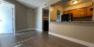 2 Bedroom Upstairs Condo with Bonus Room Near UNLV! Gallery 7