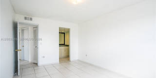 7150 Indian Creek Dr Gallery 6