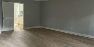 1704 Church Street Gallery 19