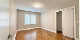424 N Market Avenue Gallery 12