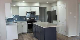 506 SUMMERVALE Court Gallery 14