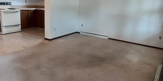 2015 Eastman Ave Gallery 2