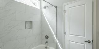 549 Strong Avenue Gallery 22