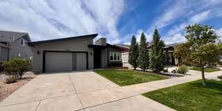 LUXURY 4 Bedroom home in NORTHGATE with Mountain Views Gallery 4