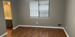 365 Riverbrook Court Gallery 1