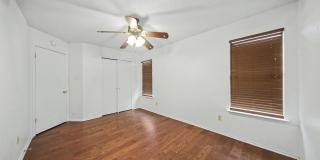 2411 Dennis St Gallery 19