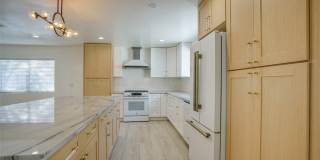 24306 Gilmore Street Gallery 16