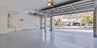 Beautiful 2-Story 5-Bedroom Chapman Heights Home! Gallery 24