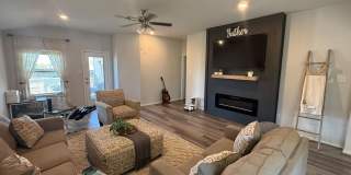 BEAUTIFUL 4-bedroom 2-bathroom home! !!HALF OFF 1ST MONTH!! Gallery 9