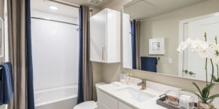 Eighteen25 Downtown Gallery 37