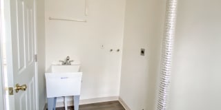 Evergreen Village Apartments & Townhomes Gallery 8