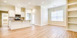 Move In Special: August Rent Free! Gallery 19