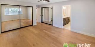 Beautiful 4 Bed / 3 Bath Bollinger Hills Home with Gorgeous Remodeled Kitchen! Gallery 13