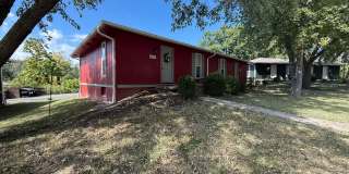 Stonegate Complex -- Fully Furnished and Utilities Included! Gallery 34