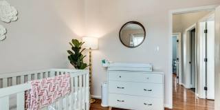 6241 ABBOTTSBURY Row Gallery 33